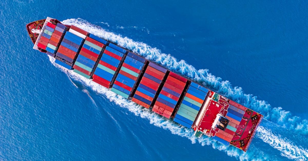 Searoutes ocean shipping